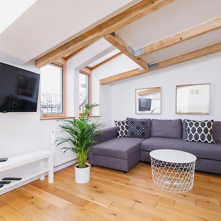 2 Bedroom Apartment With Terrace- Pilsudskiego 11 Krakow Ngoại thất bức ảnh